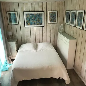 Chalet Dans Résidence Privée , La Gaude France