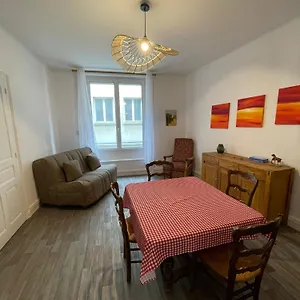 - Centre Historique Appartement